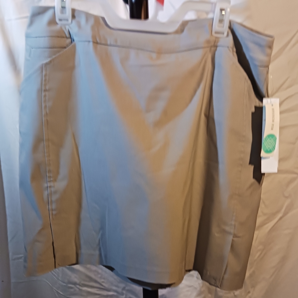 Tribal skirt, nwt.